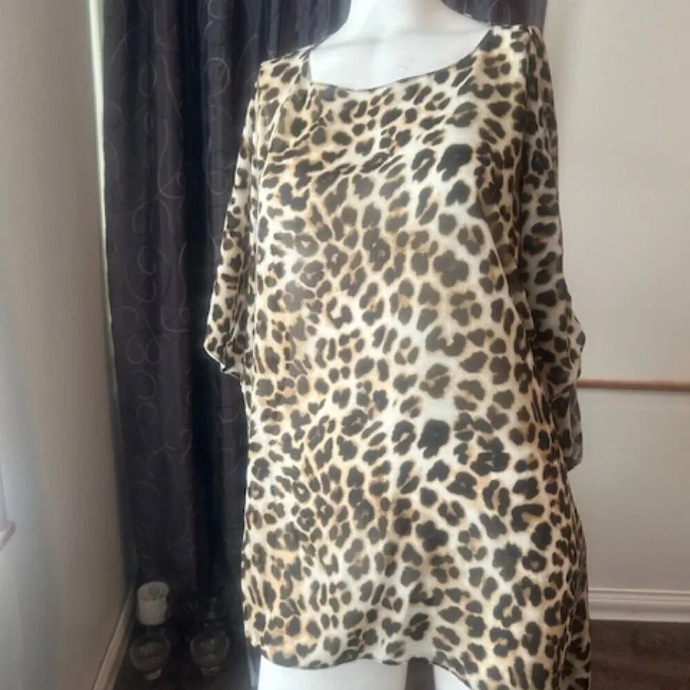 New York & CO Brown/Tan Animal print sheer top, size S/M